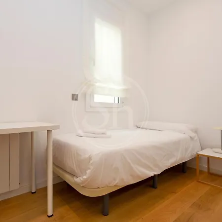 Bonito Apartamento Con Vistas A La Sagrada Familia Barcelona Exterior foto